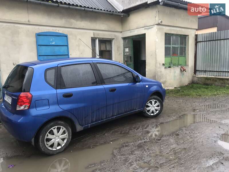Хэтчбек Chevrolet Aveo 2006 в Ужгороде