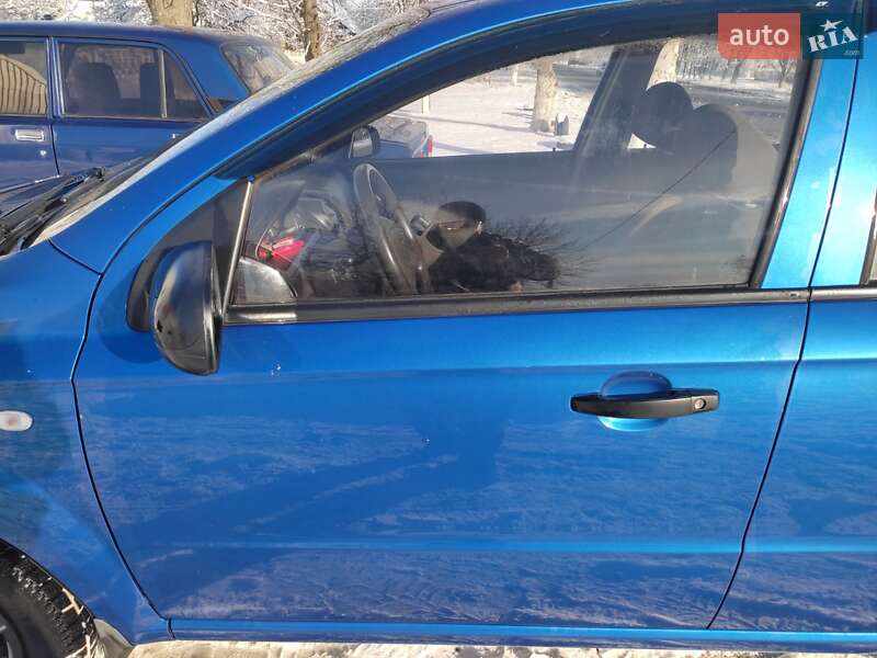 Седан Chevrolet Aveo 2010 в Перещепине