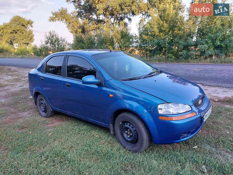 Седан Chevrolet Aveo 2005 в Лебедині