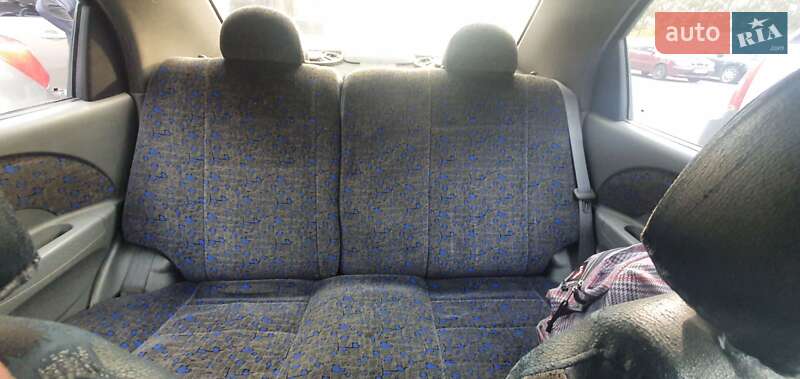 Седан Chevrolet Aveo 2004 в Дніпрі фото 7 Седан Chevrolet Aveo 2004 в Дніпрі