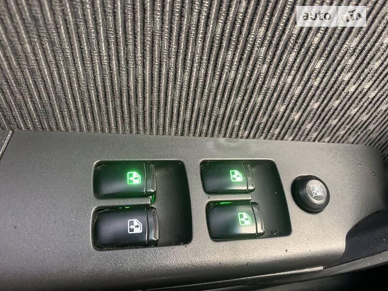 Седан Chevrolet Aveo 2011 в Кривом Роге