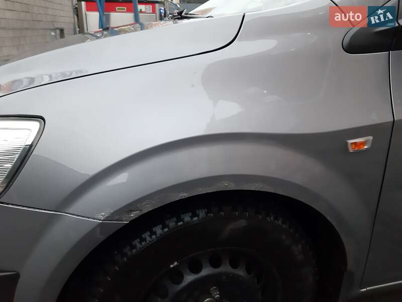 Седан Chevrolet Aveo 2011 в Києві