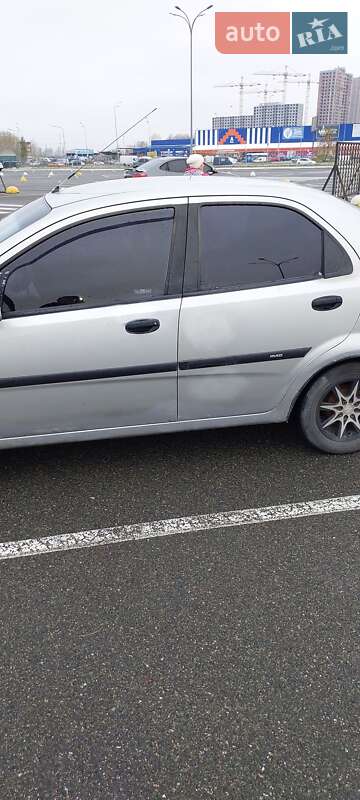Chevrolet Aveo 2005
