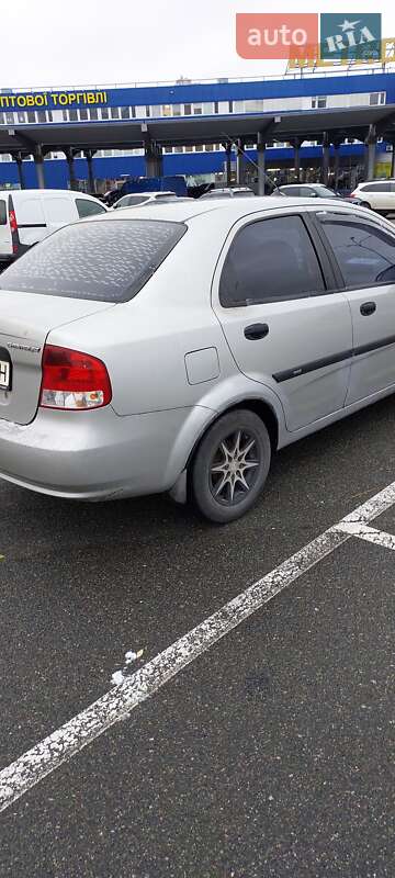 Хетчбек Chevrolet Aveo 2005 в Києві