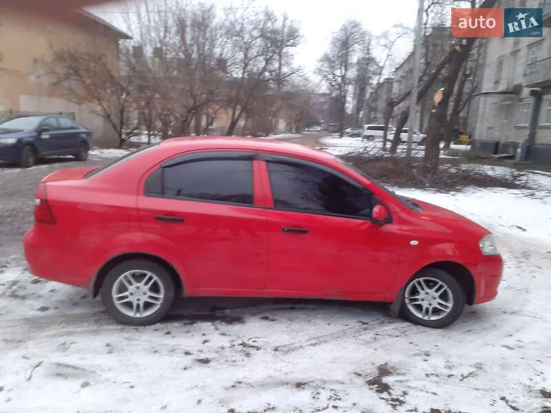 Седан Chevrolet Aveo 2006 в Кременчуге