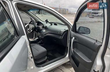 Хэтчбек Chevrolet Aveo 2010 в Львове