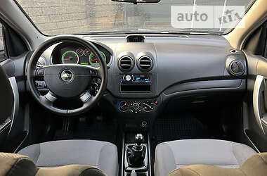 Седан Chevrolet Aveo 2010 в 