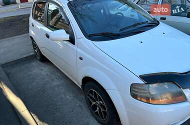 Хэтчбек Chevrolet Aveo 2006 в 