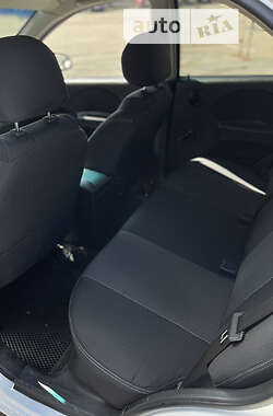 Седан Chevrolet Aveo 2006 в 