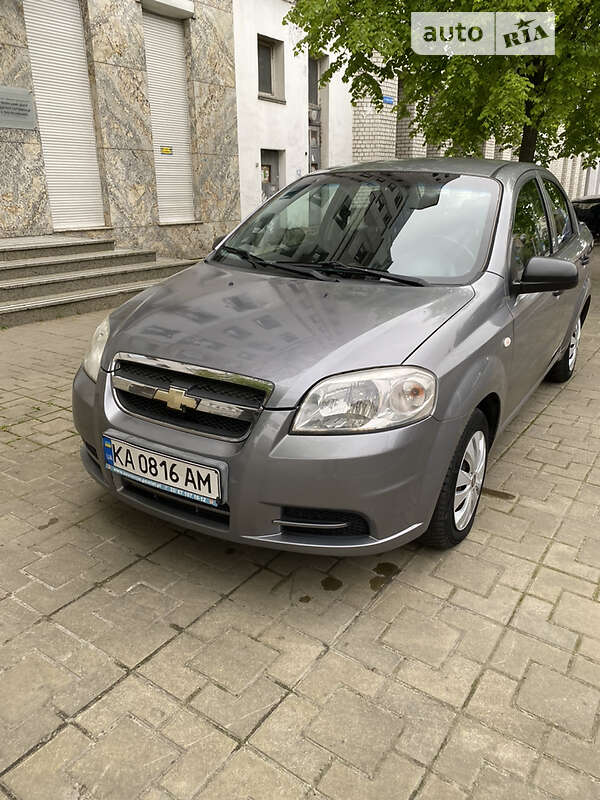Седан Chevrolet Aveo 2008 в Києві