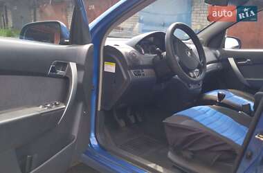 Седан Chevrolet Aveo 2008 в Кривом Роге