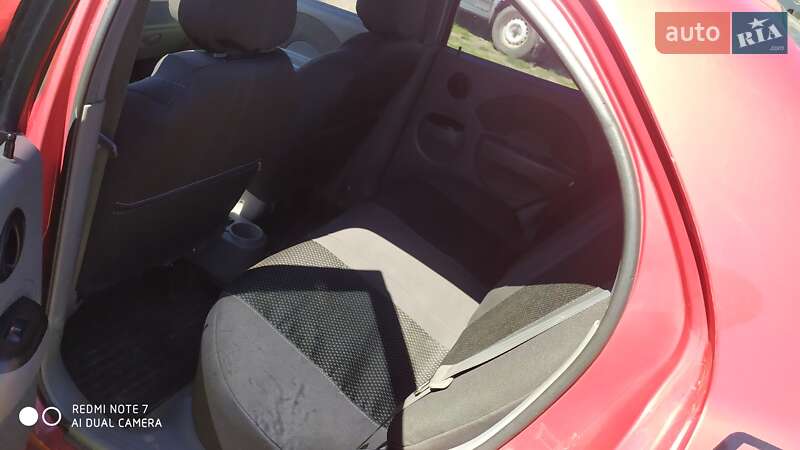 Седан Chevrolet Aveo 2005 в Тыврове