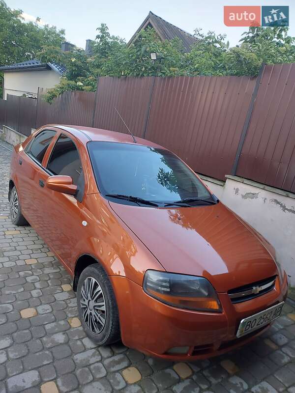Седан Chevrolet Aveo 2005 в Тернополе