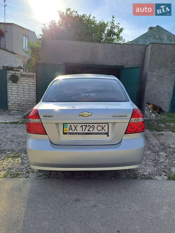 Седан Chevrolet Aveo 2011 в Харкові