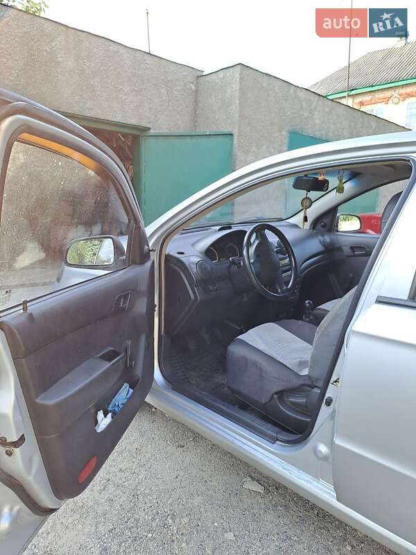 Седан Chevrolet Aveo 2011 в Харкові