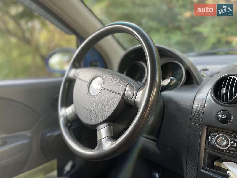 Хэтчбек Chevrolet Aveo 2008 в Одессе