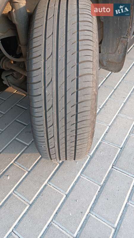 Седан Chevrolet Aveo 2005 в Дніпрі