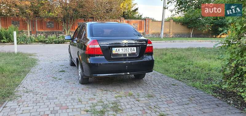 Седан Chevrolet Aveo 2007 в Краснограді