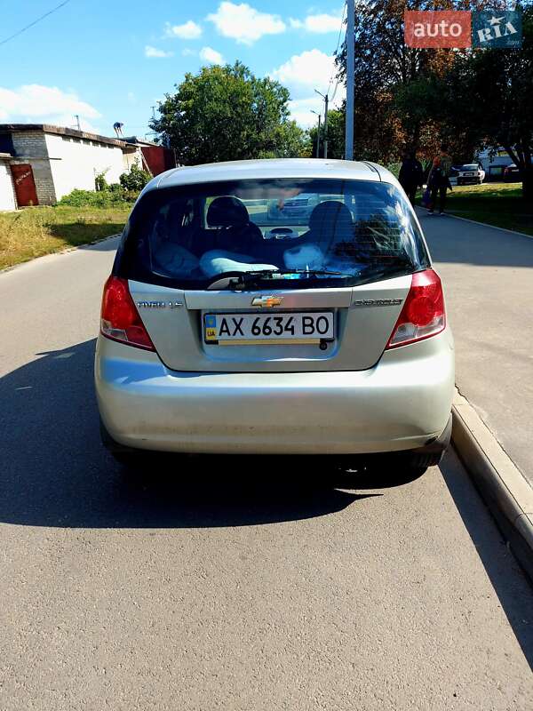 Хэтчбек Chevrolet Aveo 2004 в Харькове