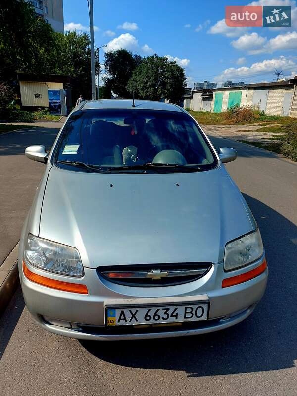 Хэтчбек Chevrolet Aveo 2004 в Харькове