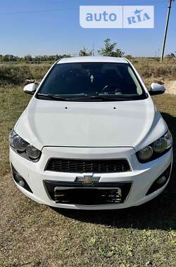 Седан Chevrolet Aveo 2014 в Первомайську