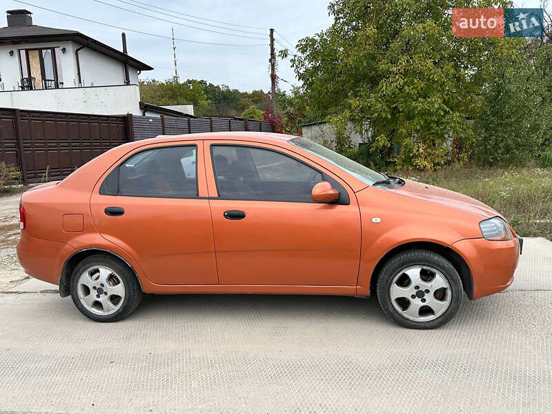 Седан Chevrolet Aveo 2006 в Харькове