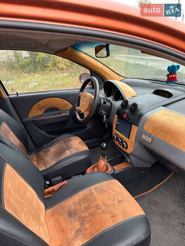 Седан Chevrolet Aveo 2006 в Харькове