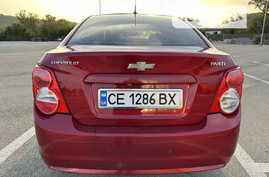 Седан Chevrolet Aveo 2013 в Черновцах