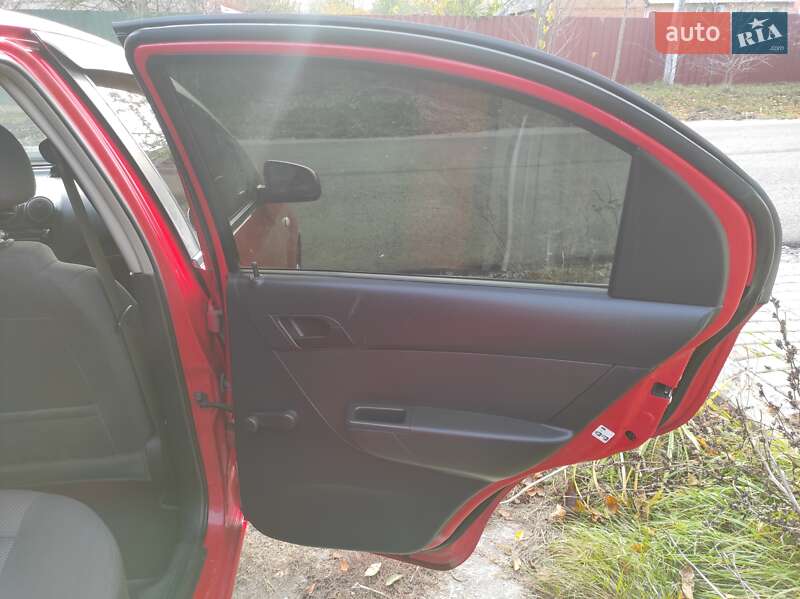 Седан Chevrolet Aveo 2008 в Полтаве