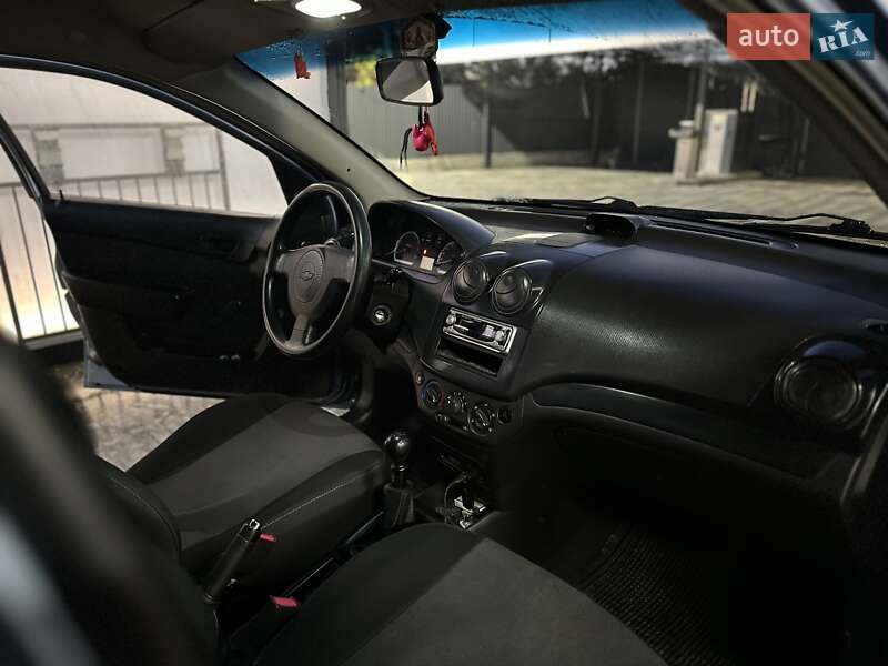 Седан Chevrolet Aveo 2007 в Ужгороді