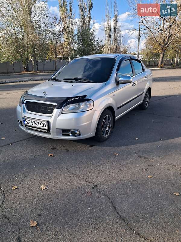 Седан Chevrolet Aveo 2007 в Миколаєві