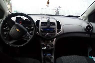 Седан Chevrolet Aveo 2012 в Володимир-Волинському