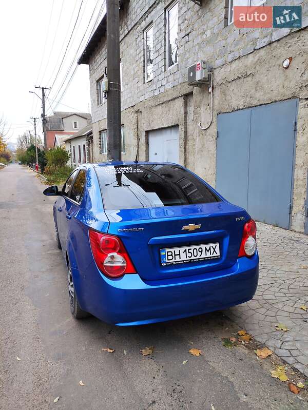 Седан Chevrolet Aveo 2014 в Одесі