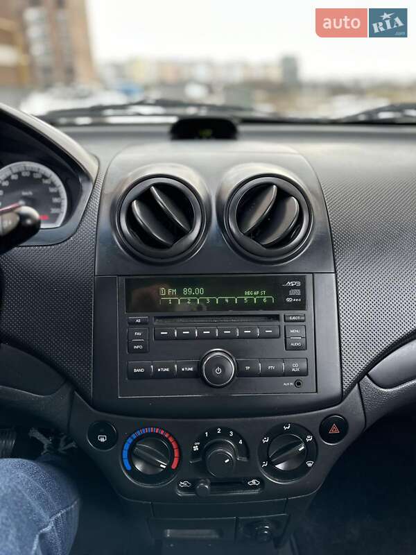 Хетчбек Chevrolet Aveo 2009 в Тернополі
