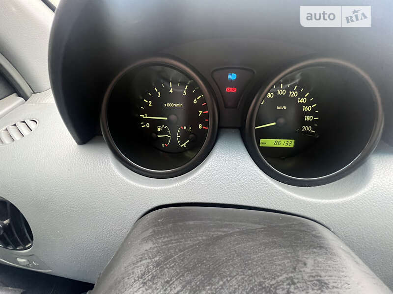 Седан Chevrolet Aveo 2005 в Виннице
