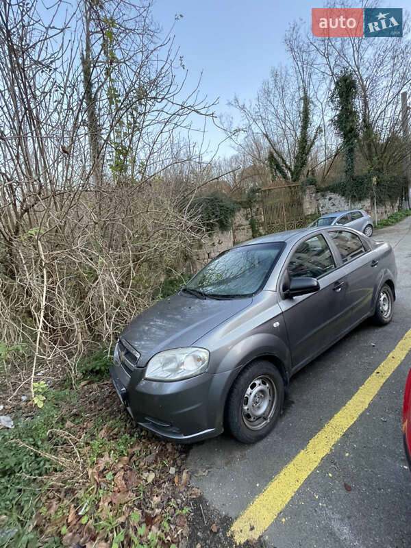 Седан Chevrolet Aveo 2006 в Чернівцях