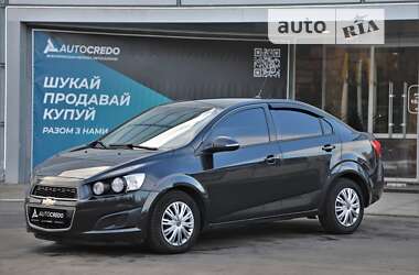 Седан Chevrolet Aveo 2014 в Харькове
