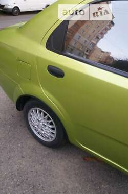 Седан Chevrolet Aveo 2004 в Ивано-Франковске