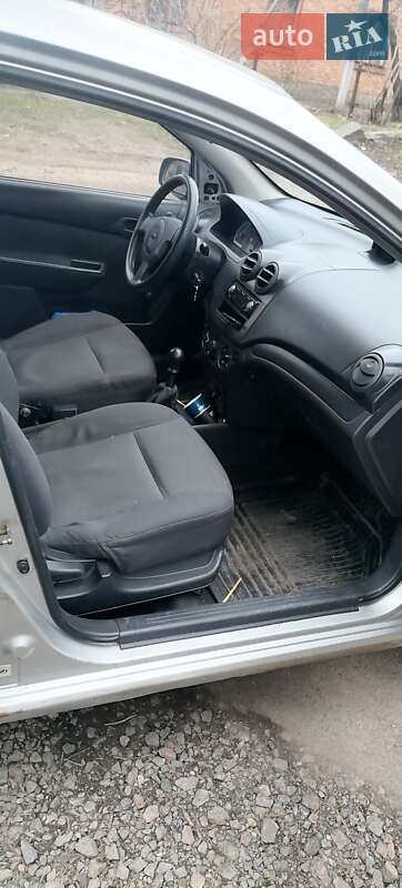 Седан Chevrolet Aveo 2007 в Первомайську