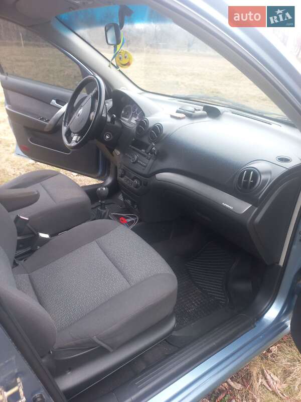 Седан Chevrolet Aveo 2007 в Теплике