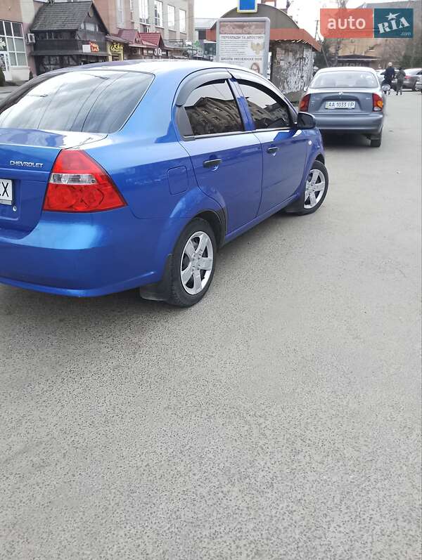 Седан Chevrolet Aveo 2008 в Хусте