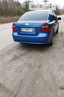 Седан Chevrolet Aveo 2006 в Нетешине