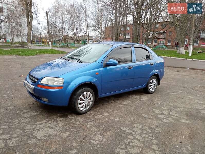 Седан Chevrolet Aveo 2004 в Подольске