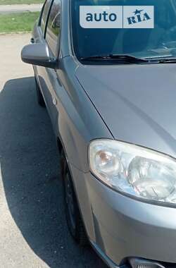 Седан Chevrolet Aveo 2006 в Запорожье