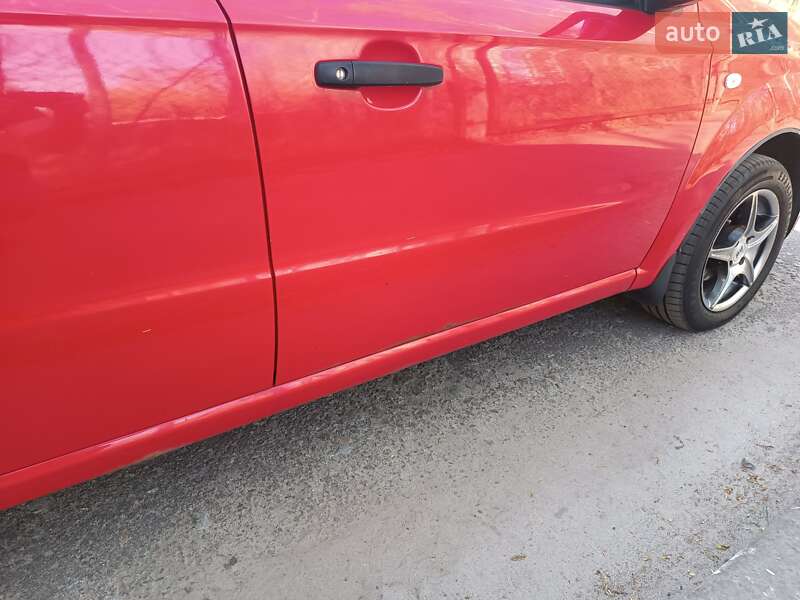 Седан Chevrolet Aveo 2006 в Києві