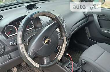 Седан Chevrolet Aveo 2011 в Дубровице