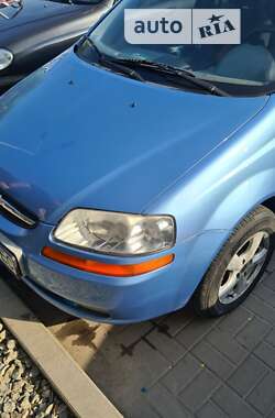 Седан Chevrolet Aveo 2004 в Дніпрі