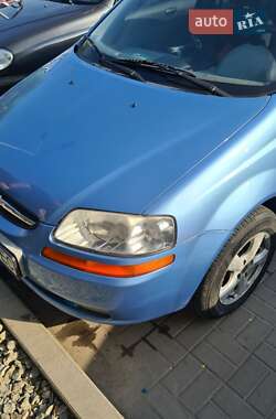 Седан Chevrolet Aveo 2004 в Дніпрі