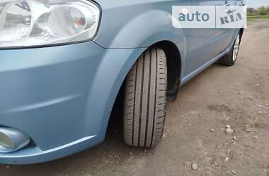 Седан Chevrolet Aveo 2008 в Золочеве