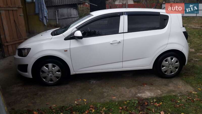 Хетчбек Chevrolet Aveo 2012 в Богородчанах